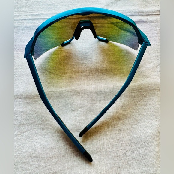 Sport Shield Sunglasses with Color Mirror ( Choose Any Color ) - Picture 4 of 4